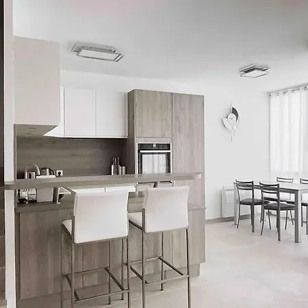 Duplex Luxueux 5 Etoiles Avec Terrasse * ドーヴィル